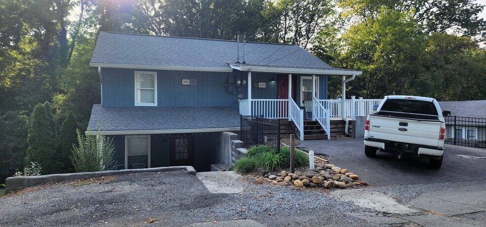 Front of duplex - 211 One Way St
