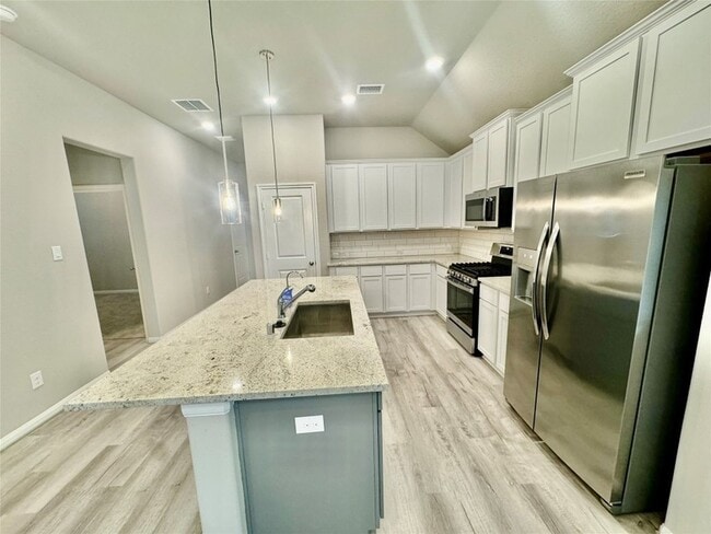 Building Photo - 19232 Hazel Firs Ln