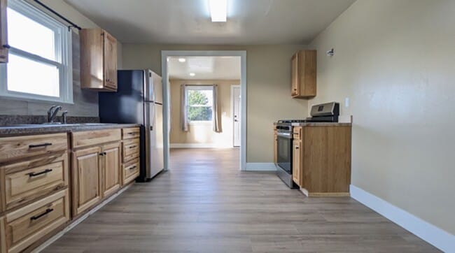 Building Photo - Cute Remodeled Arcata Home