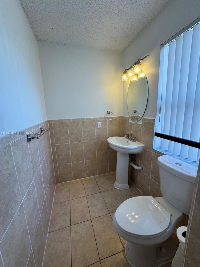 Building Photo - 2267 SW 80th Terrace