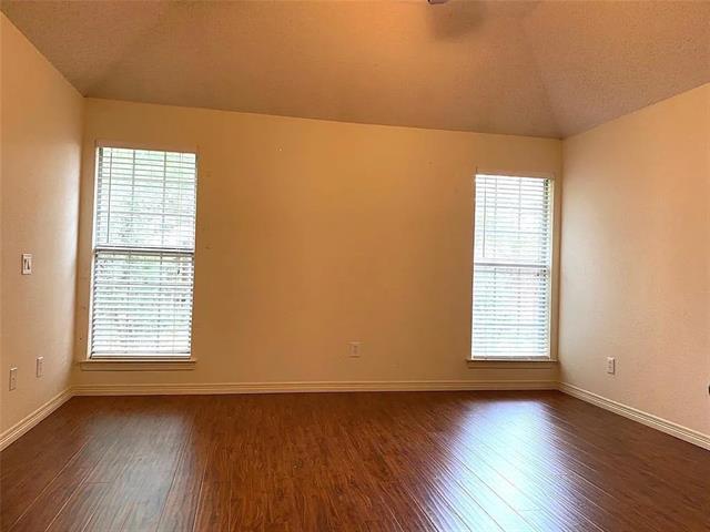 Building Photo - 10079 Cambridge Dr