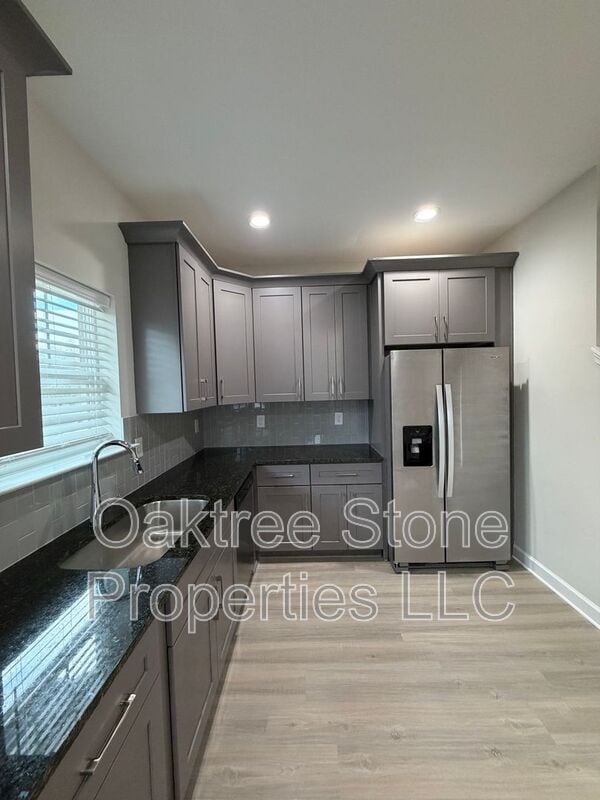 Building Photo - 1996 Main St NW