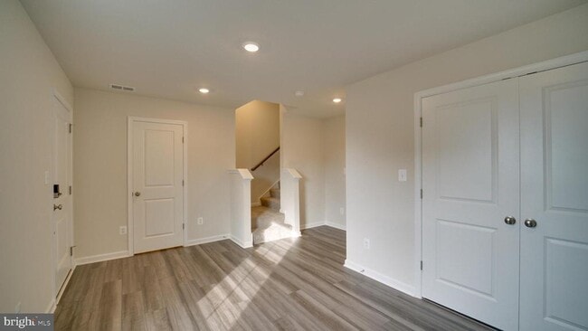 Building Photo - 1350 Red Clover Ln