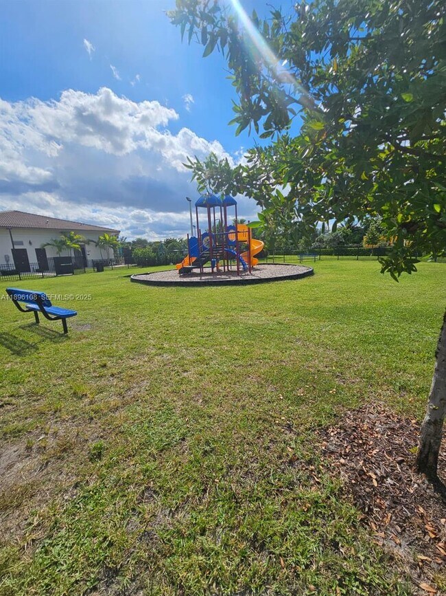 Building Photo - 12112 NW 24th Ct