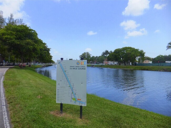 Building Photo - 16410 Miami Dr