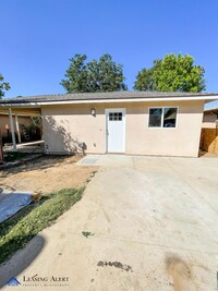 Building Photo - 1408 Mountain View St