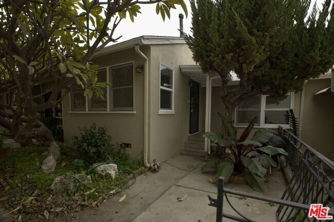 Building Photo - 1834 Sawtelle Blvd