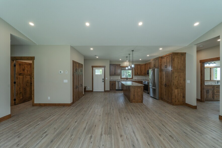 Building Photo - 11533 Forestview Dr S