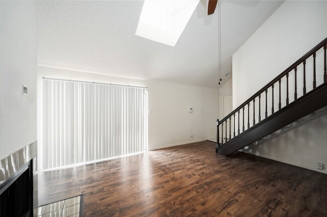 Building Photo - 2300 Old Spanish Trl