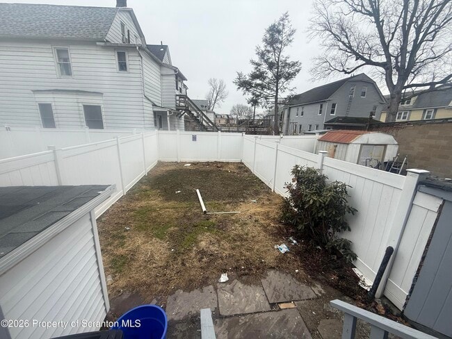 Building Photo - 216 Horton St