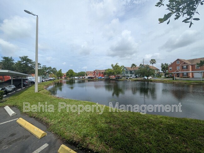 Building Photo - 10562 Windsor Lake Ct