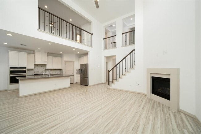 Building Photo - 29423 Red Rocks Pk Dr