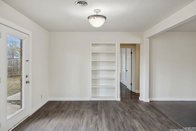 Building Photo - 4627 Allegheny Dr