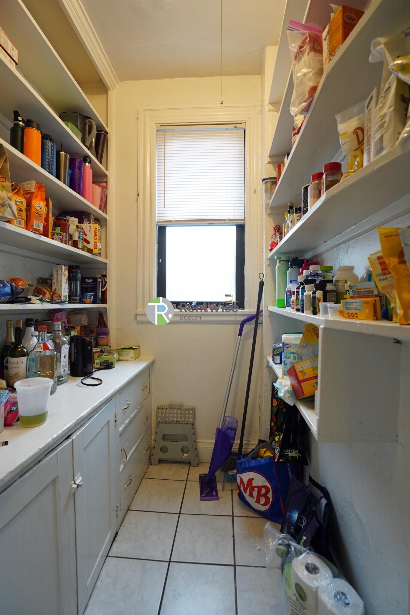 Building Photo - 72 Gardner St