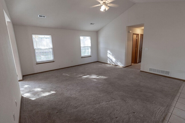 Building Photo - 1610 Typhoon Dr