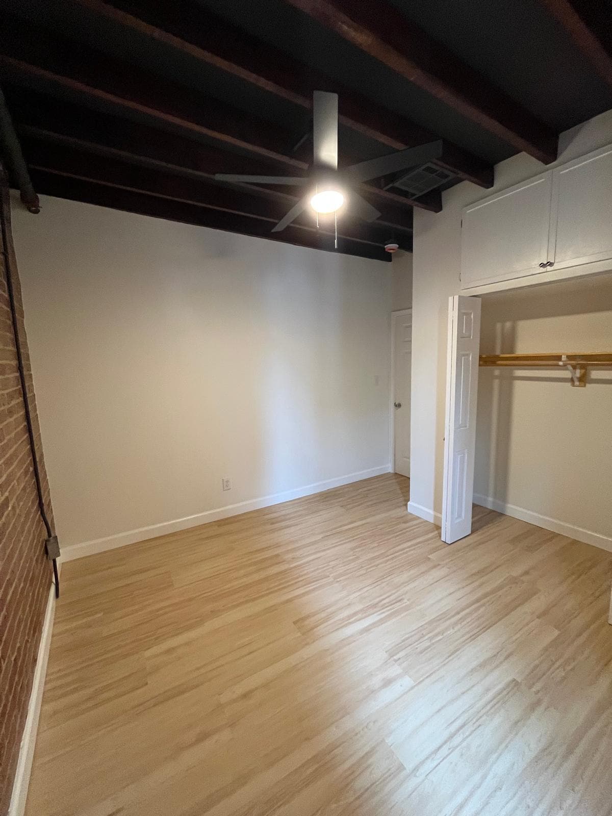 Building Photo - 1418 Maryland Ave NE