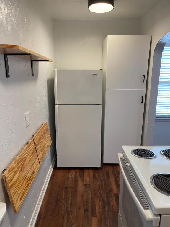 Building Photo - 2515 N Harvey Ave