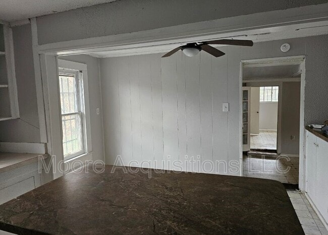 Building Photo - 1811 Nowlin St