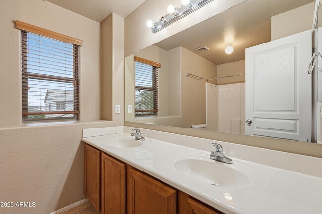 Building Photo - 3032 E Denim Trail