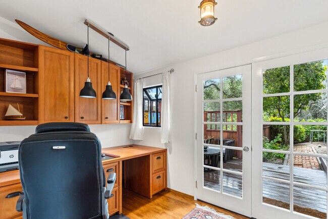 Building Photo - 113 Tynan Way