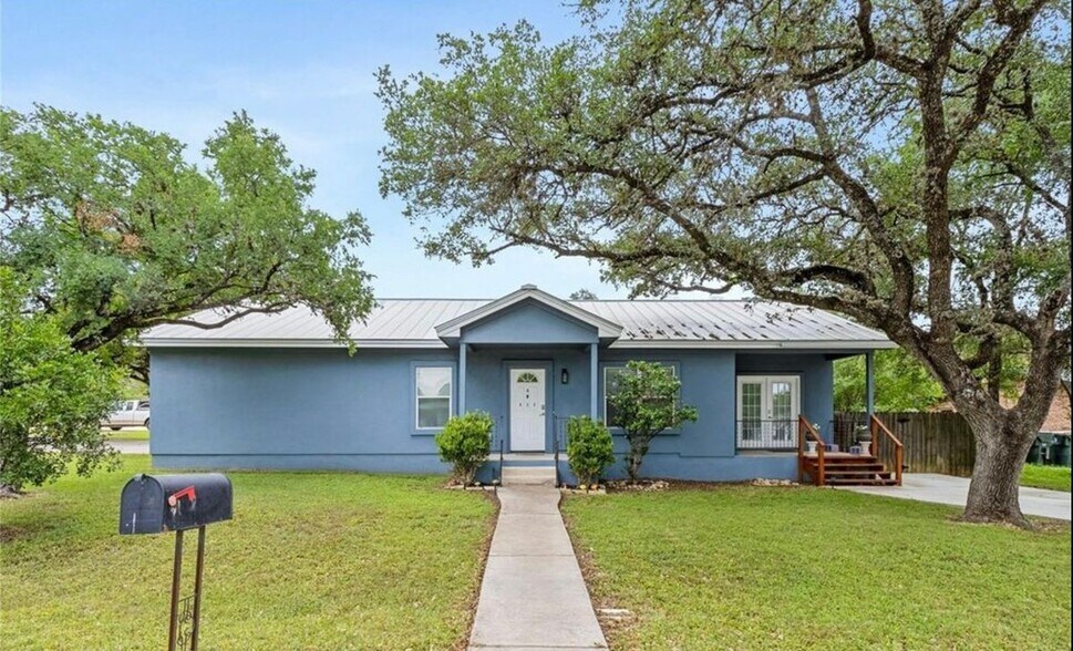 Building Photo - 622 Dartmouth Ave