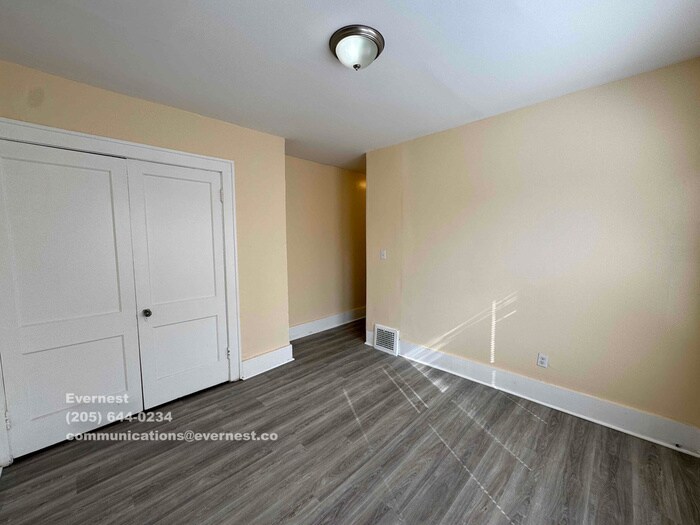 Building Photo - 5054 Linsdale St