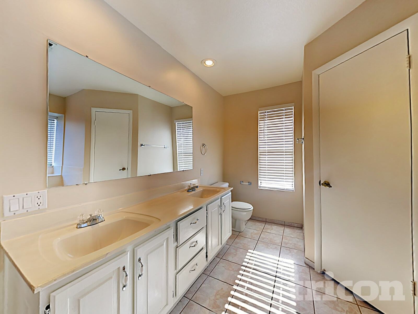 Building Photo - 7127 W McRae Way
