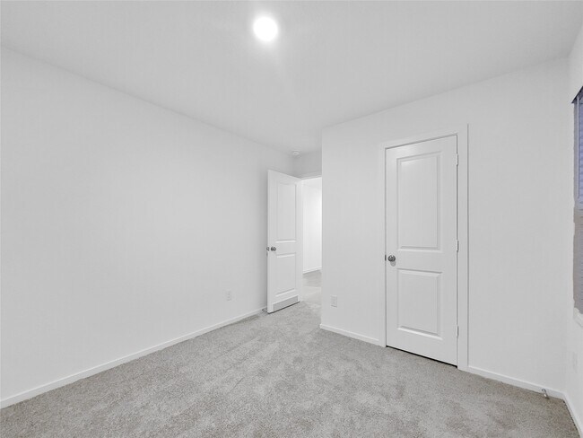 Building Photo - 17310 Adina Creek Dr