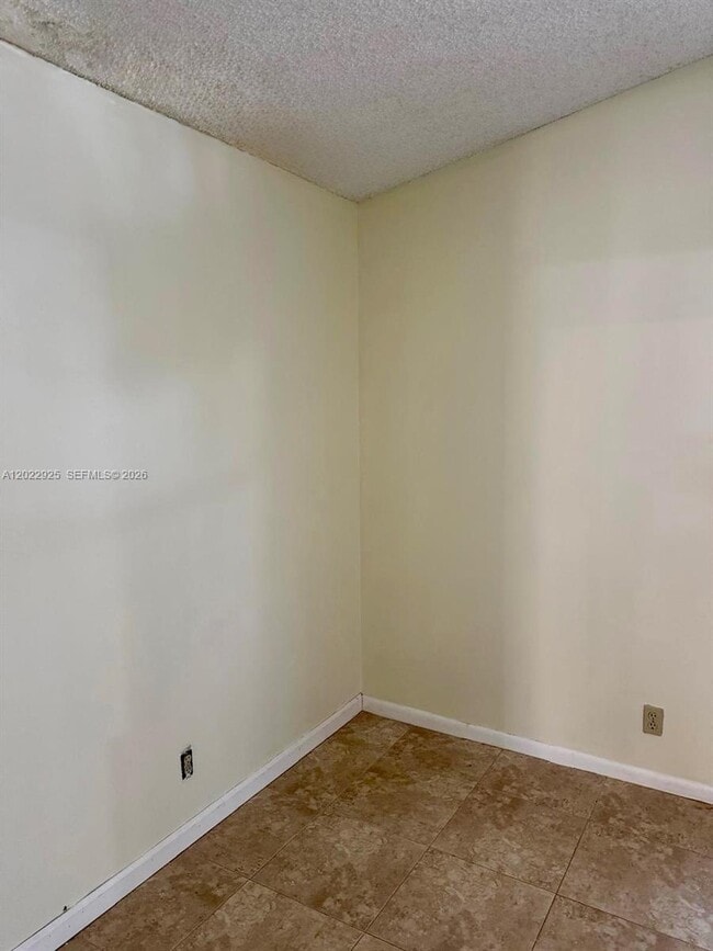 Building Photo - 5470 Pine Cir