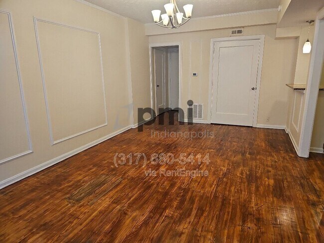 Building Photo - 1 W 28th St