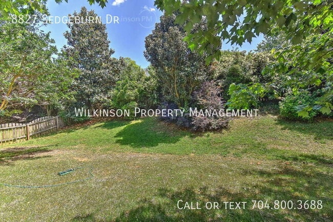 Building Photo - 8827 SedgeBurn Dr