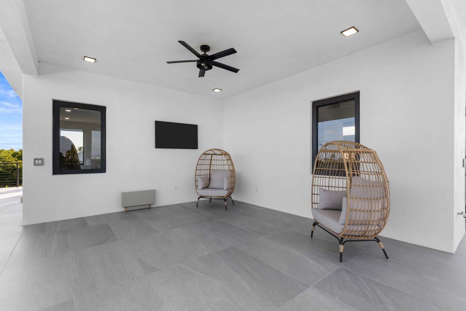 Building Photo - 136 Coco Plum Dr