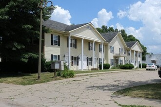 Building Photo - 1606-4