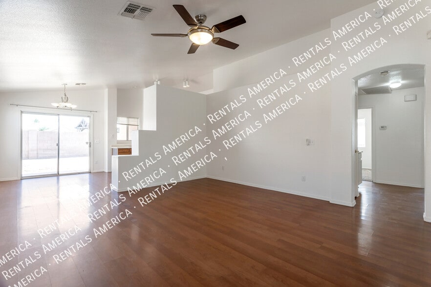 Building Photo - 53 W Del Rio St