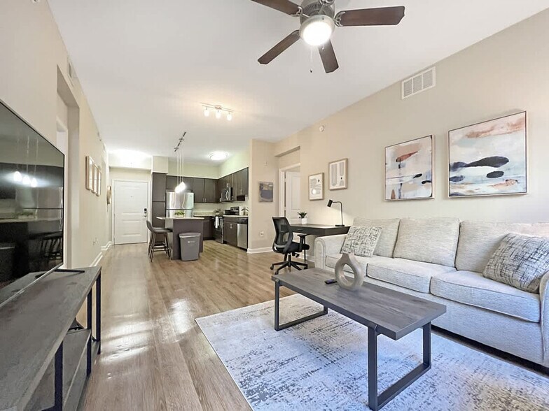 Building Photo - 4504 W Spruce St