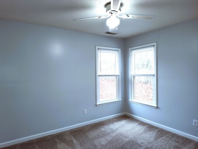 Building Photo - Pristine, Ranch Style Home Located in the Clubview Acres Community in Monroe