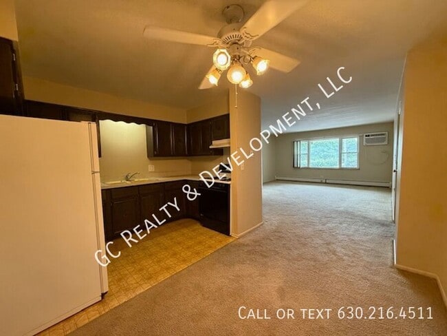 Building Photo - 312 N Warwick Ave