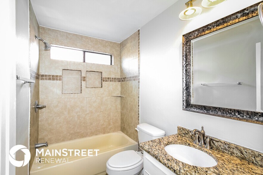 Building Photo - 6004 SE 85th St