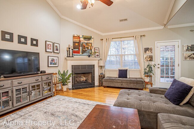Building Photo - 4 br, 2 bath House - 228 Josh Ct