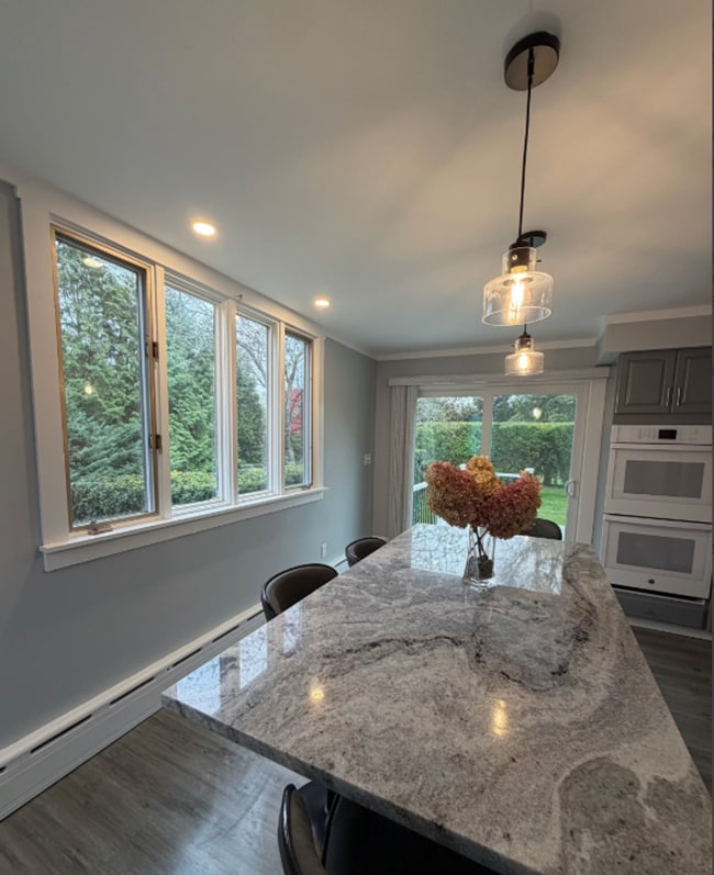 Building Photo - 148 Russells Mills Rd