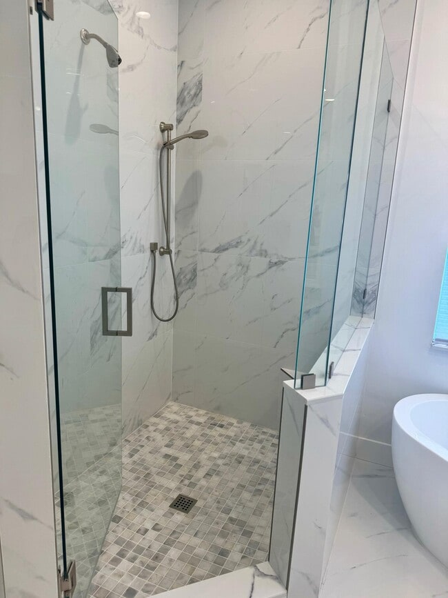 Building Photo - 107 Via Escobar Way