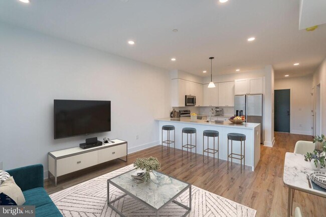 Building Photo - 2101 Washington Ave