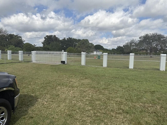 Building Photo - 24000 SW 207th Ave