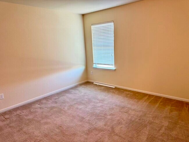 Building Photo - 9218 Adobe Sky Ct