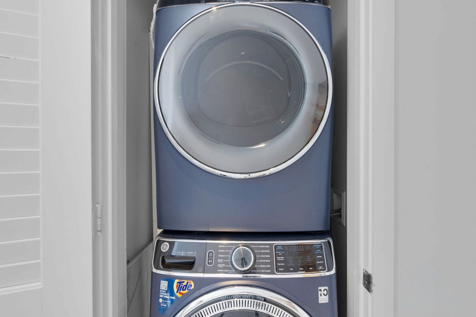 Building Photo - 4111 S Ocean Dr