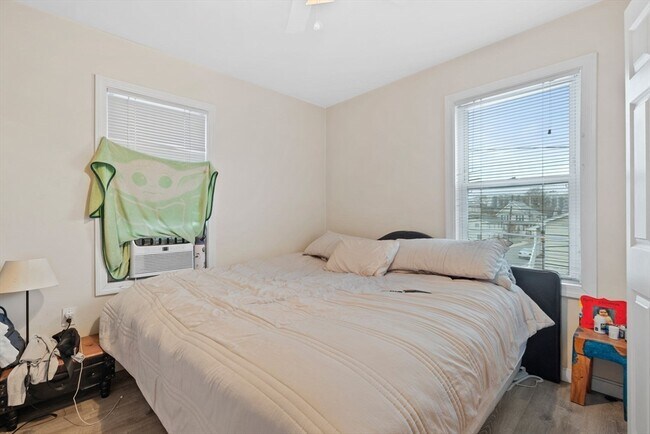 Building Photo - 19 Alfred St