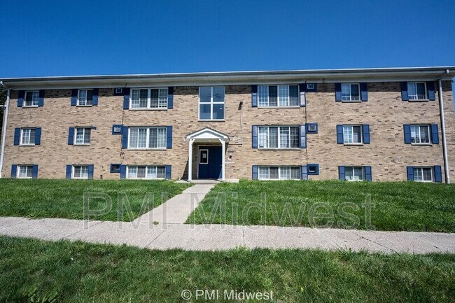 Building Photo - 6260 E 11th St