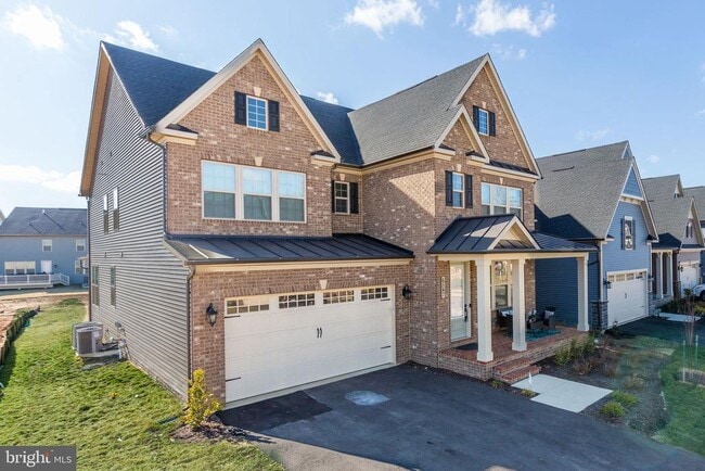 Building Photo - 6547 Clubhouse Dr