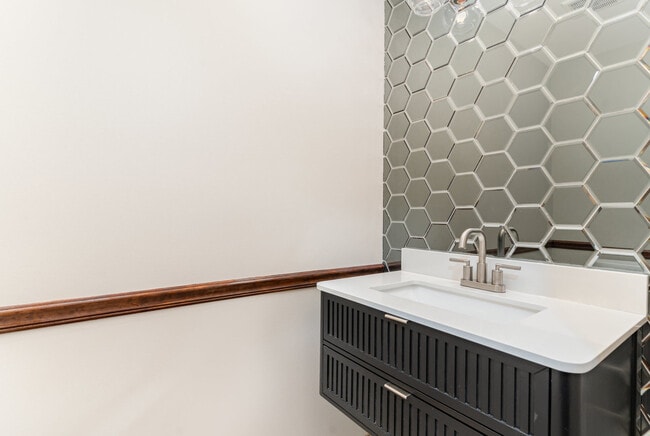 Building Photo - 841 Turnbridge Cir