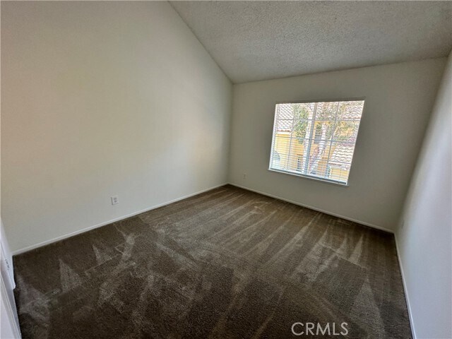 Building Photo - 40 Abrazo Aisle